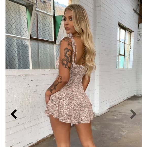 Floral romper - Picture 1 of 7